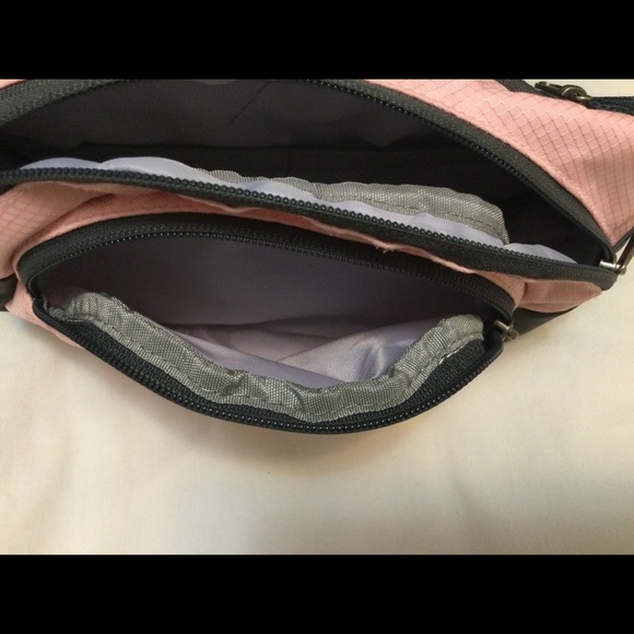 Waist bag - Picture 4 of 5
